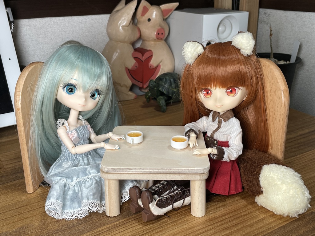 ちっちゃいリバーシブル天板のコタツにもなるローテーブル