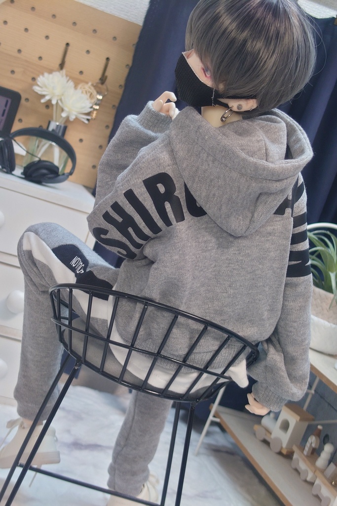 《再販》【DDB】バックBIGロゴパーカー