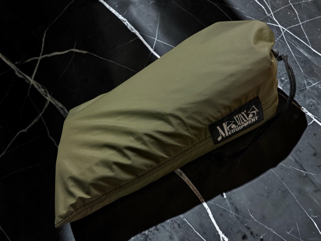 MONOSSO EQUIPMENTスタッフサックFLAT SLEEVE PACK