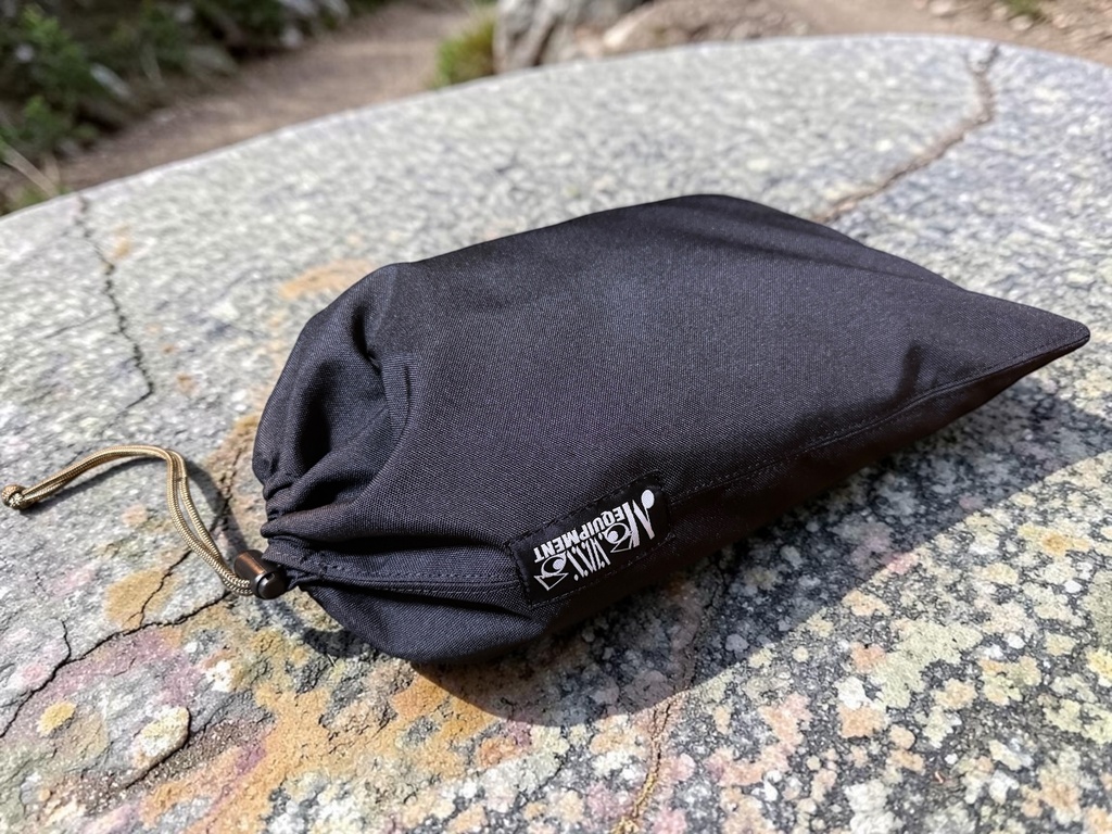 MONOSSO EQUIPMENTスタッフサックFLAT SLEEVE PACK