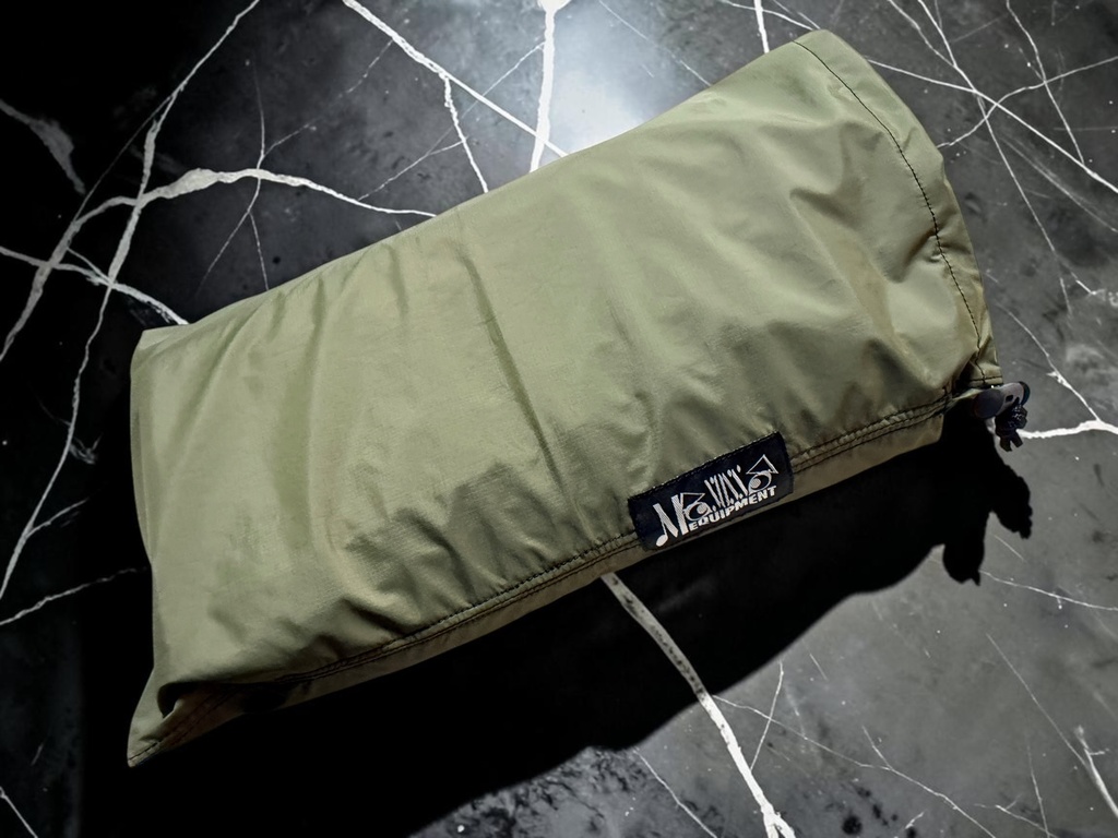 MONOSSO EQUIPMENTスタッフサックFLAT SLEEVE PACK