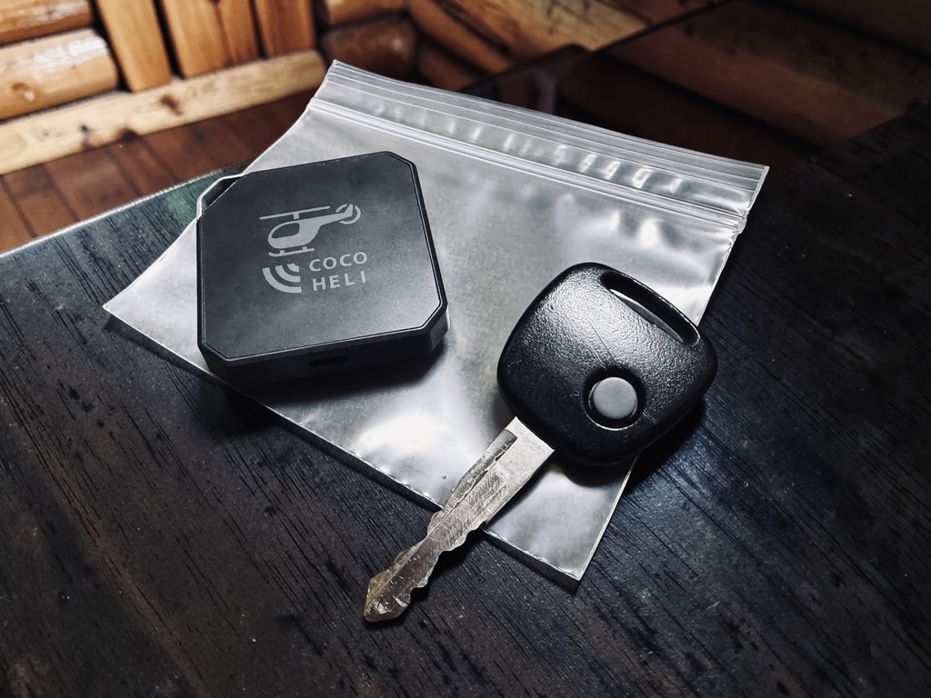 MONOSSO EQUIPMENT(モノッソ イクイップメント) 財布 ”YOJIGEN WALLET”