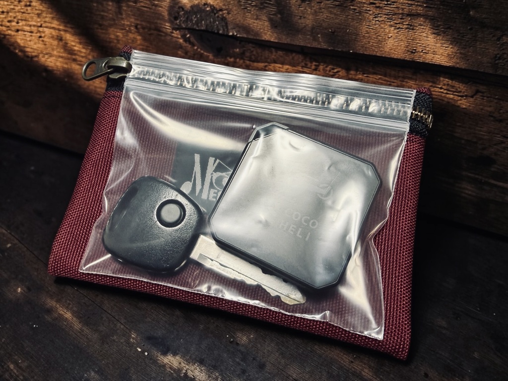 MONOSSO EQUIPMENT(モノッソ イクイップメント) 財布 ”YOJIGEN WALLET”