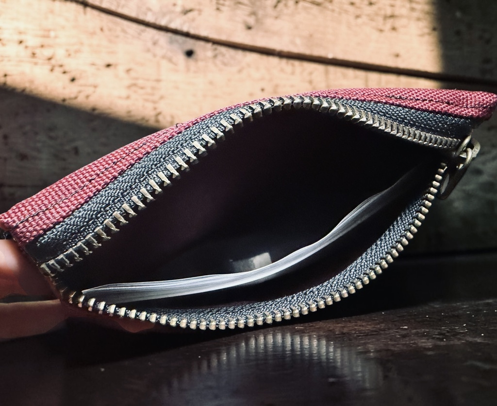 MONOSSO EQUIPMENT(モノッソ イクイップメント) 財布 ”YOJIGEN WALLET”