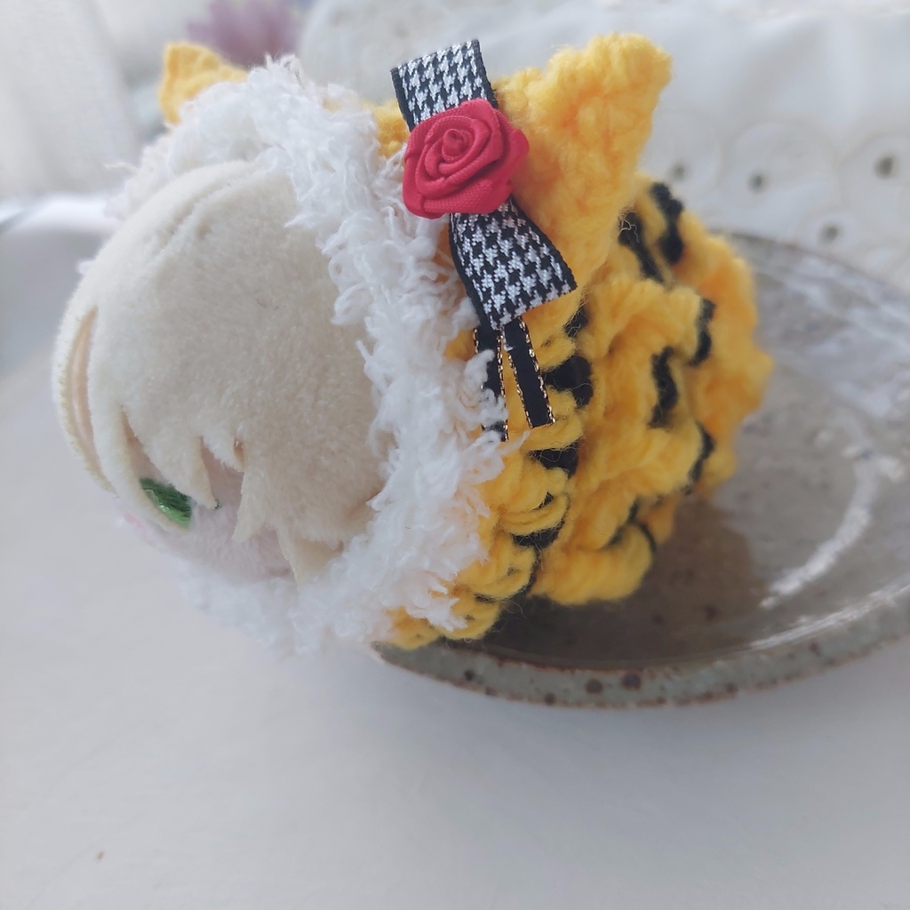 もちマス着ぐるみ ミツバチ色千鳥リボン
