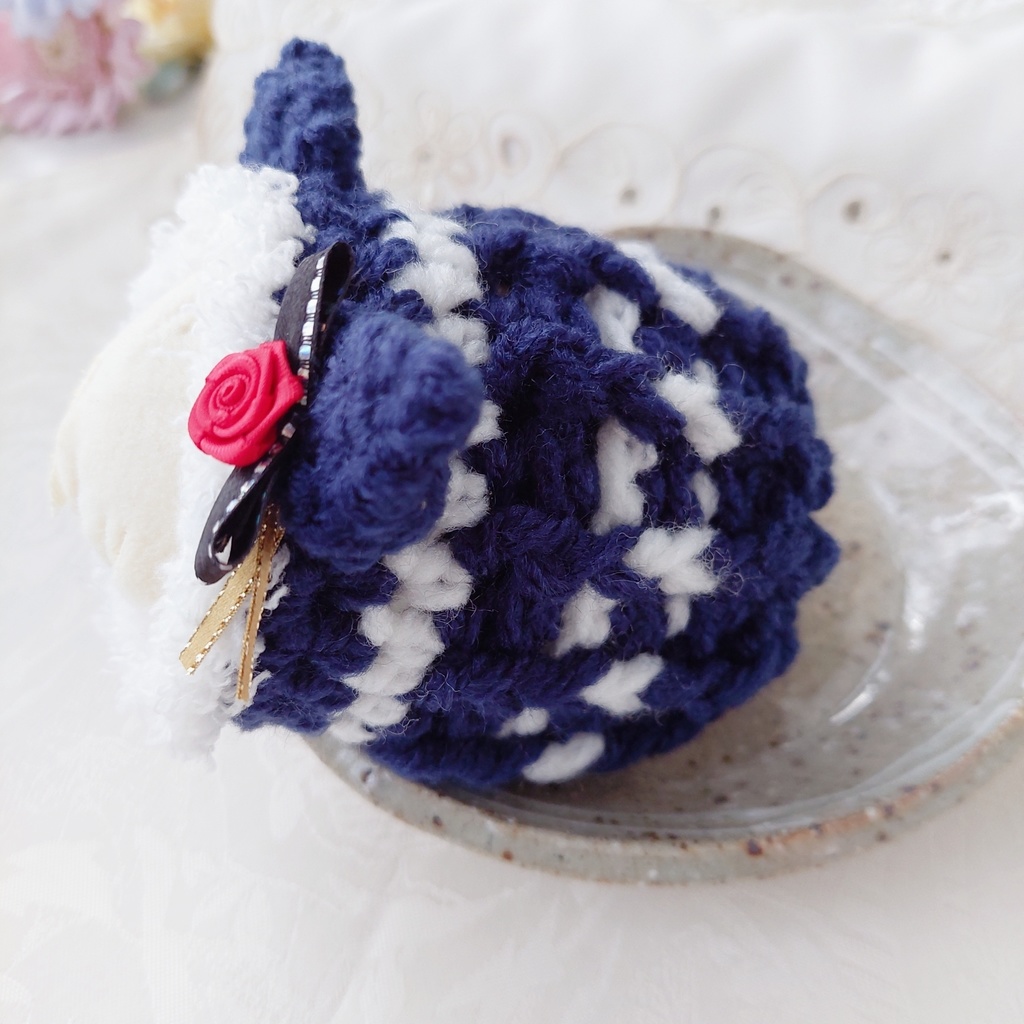 もちマス着ぐるみ 紺色赤バラ