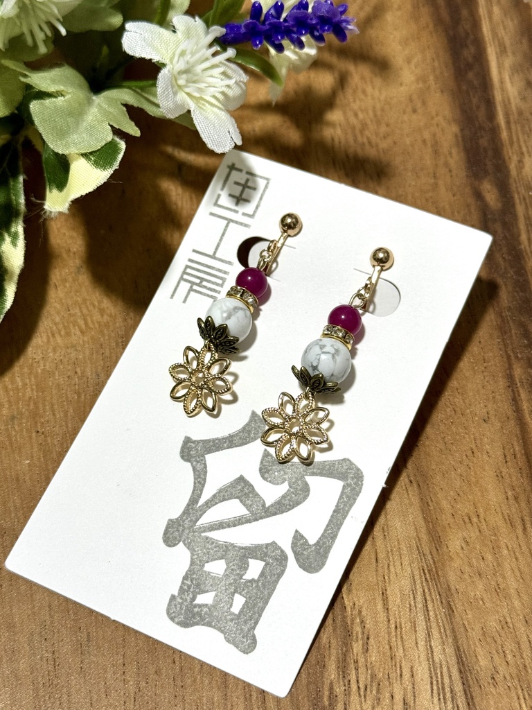 【留】イヤリング-ハウライト-[T-01]