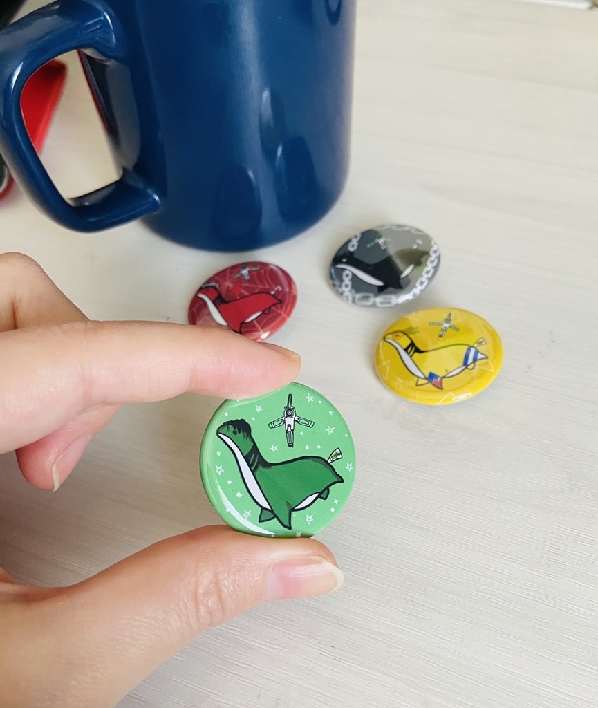 ネッシープト族缶バッチ