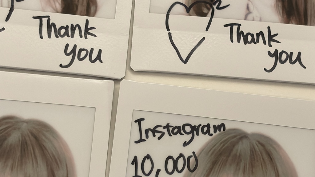 Instagram 10,000人記念 チェキ 