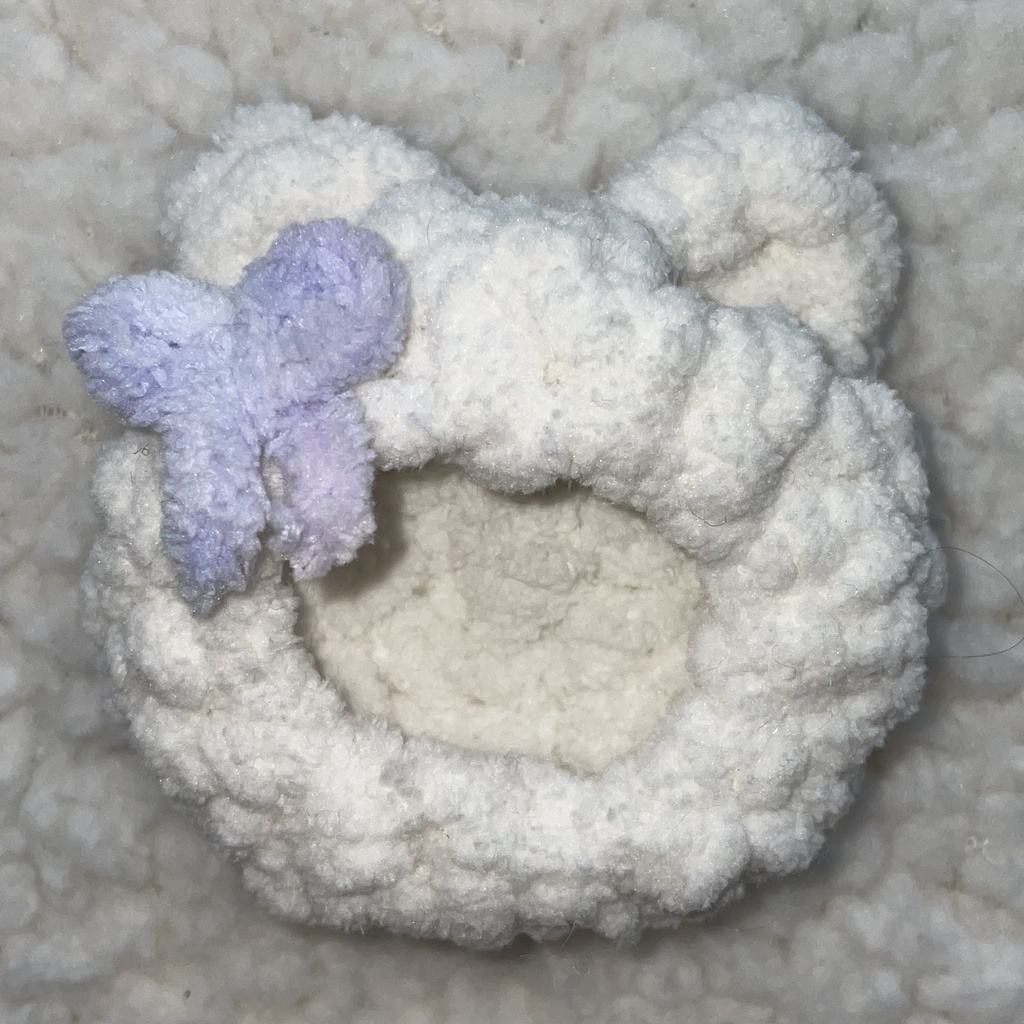 【手編みふわもこ缶バッジカバー】45〜57mm対応(※54mm推奨)ピンク色追加しました໒꒱