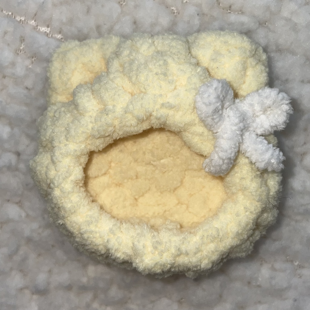 【手編みふわもこ缶バッジカバー】45〜57mm対応(※54mm推奨)ピンク色追加しました໒꒱