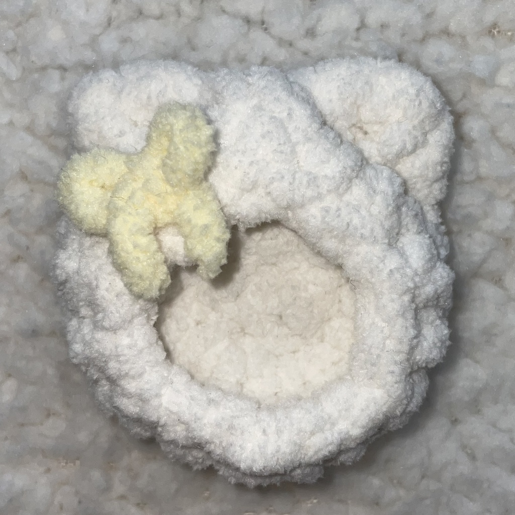 【手編みふわもこ缶バッジカバー】45〜57mm対応(※54mm推奨)ピンク色追加しました໒꒱