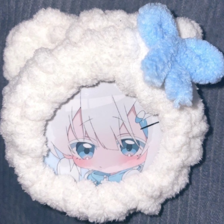 【手編みふわもこ缶バッジカバー】45〜57mm対応(※54mm推奨)ピンク色追加しました໒꒱