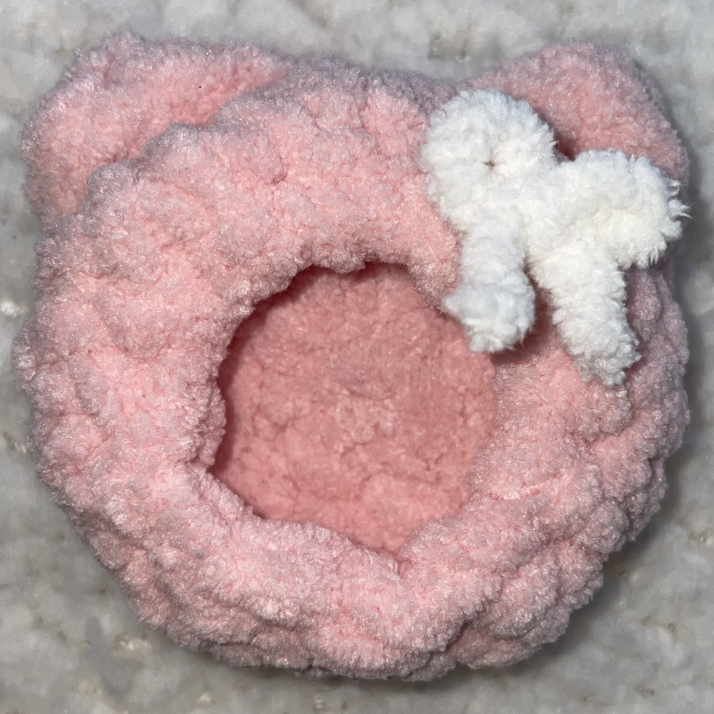 【手編みふわもこ缶バッジカバー】45〜57mm対応(※54mm推奨)ピンク色追加しました໒꒱