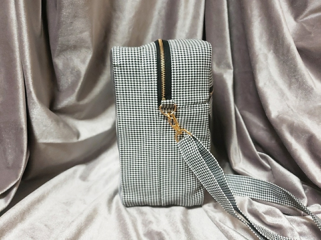 【ぬいといっしょ】ミニショルダーバック(千鳥格子×黒)