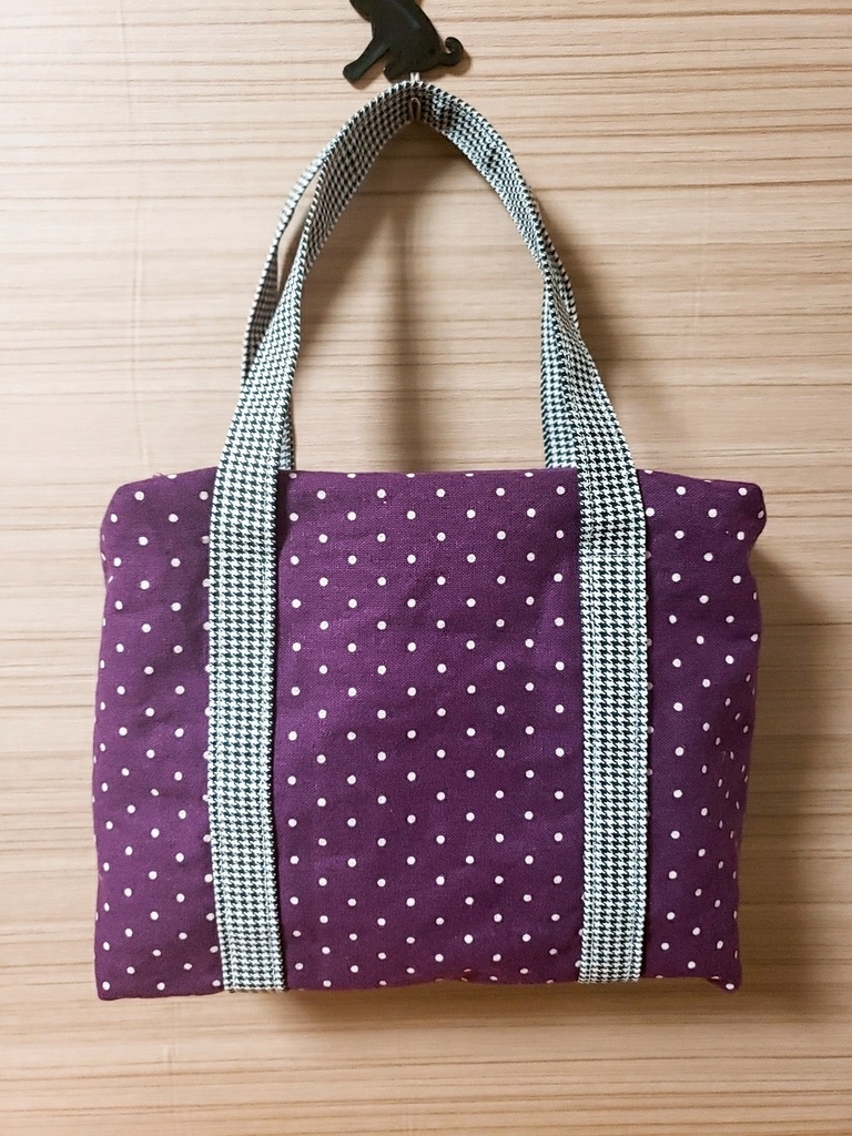 【ぬいといっしょ】ファスナー付きミニトート(紫ドット)