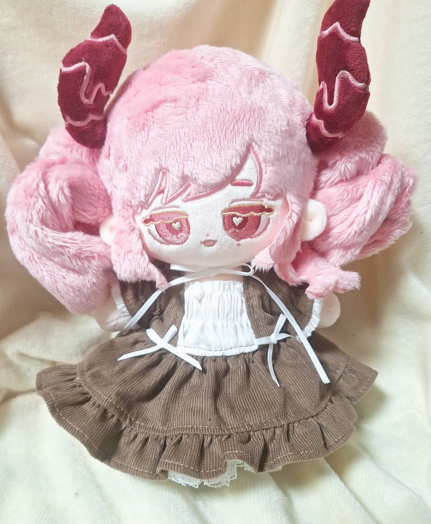 シャーリングワンピース他