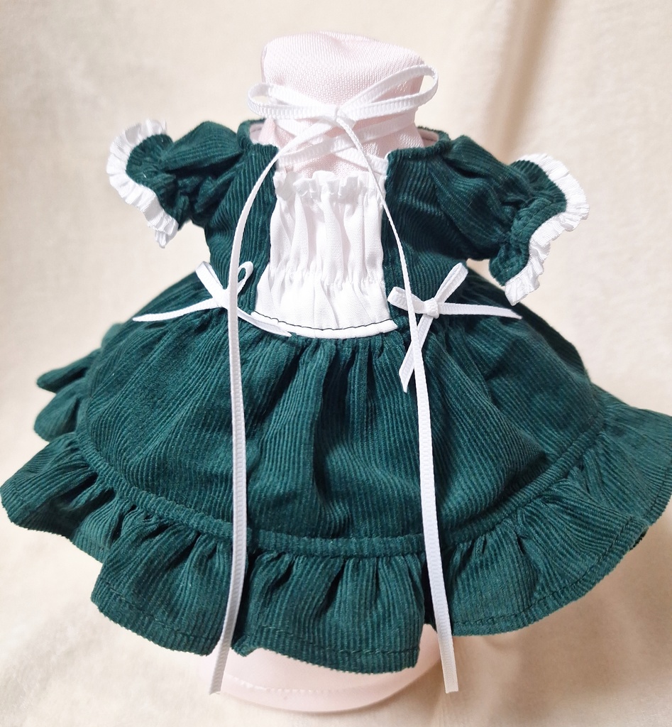 シャーリングワンピース他