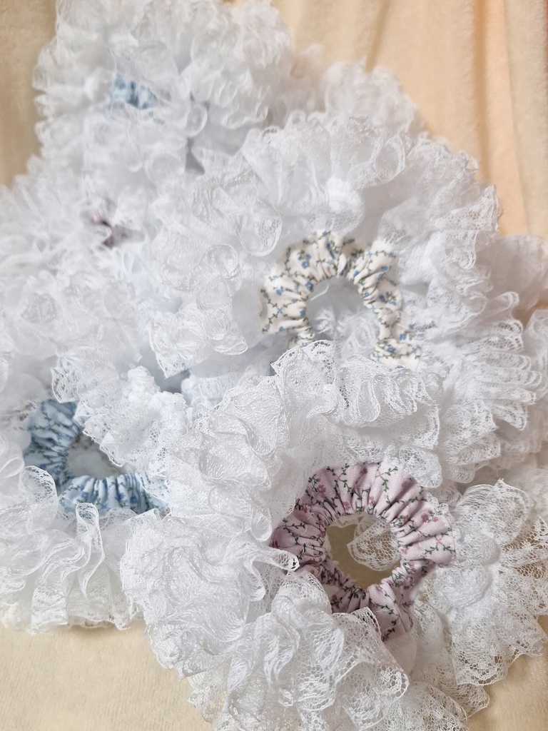 シャーリングワンピース他