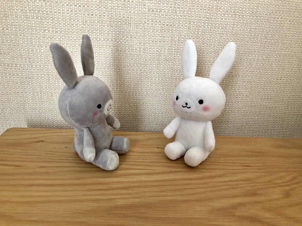 寂しがりうさぎぬいぐるみ(座高15cm)白&グレーセット販売