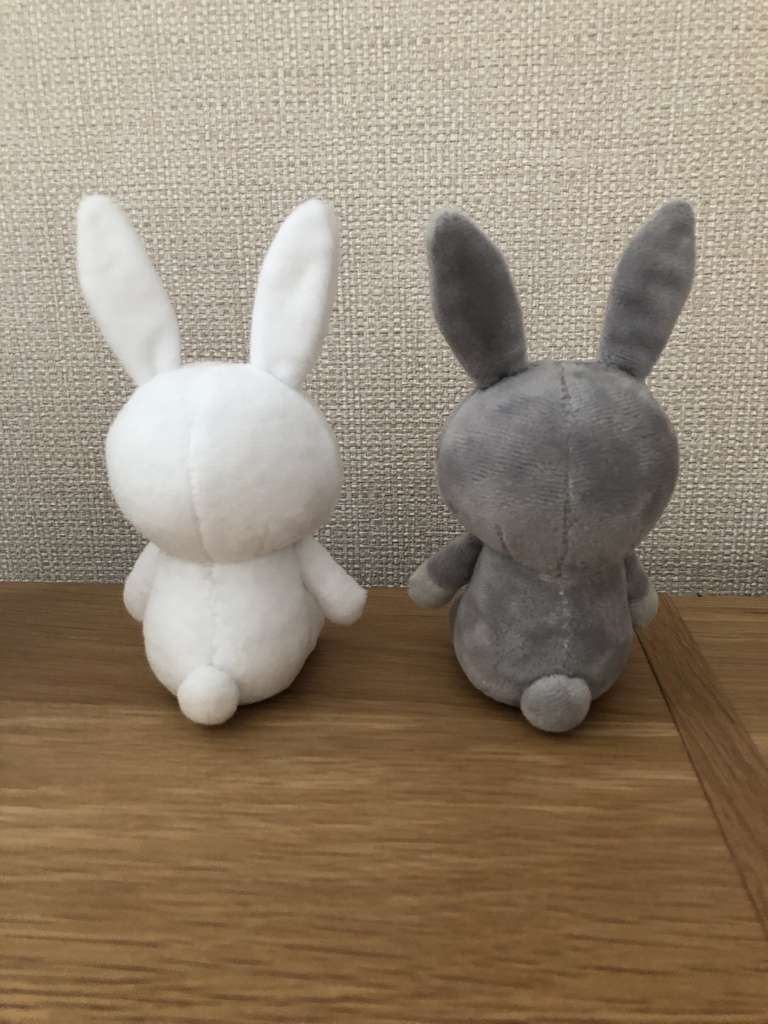 寂しがりうさぎぬいぐるみ(座高15cm)白&グレーセット販売