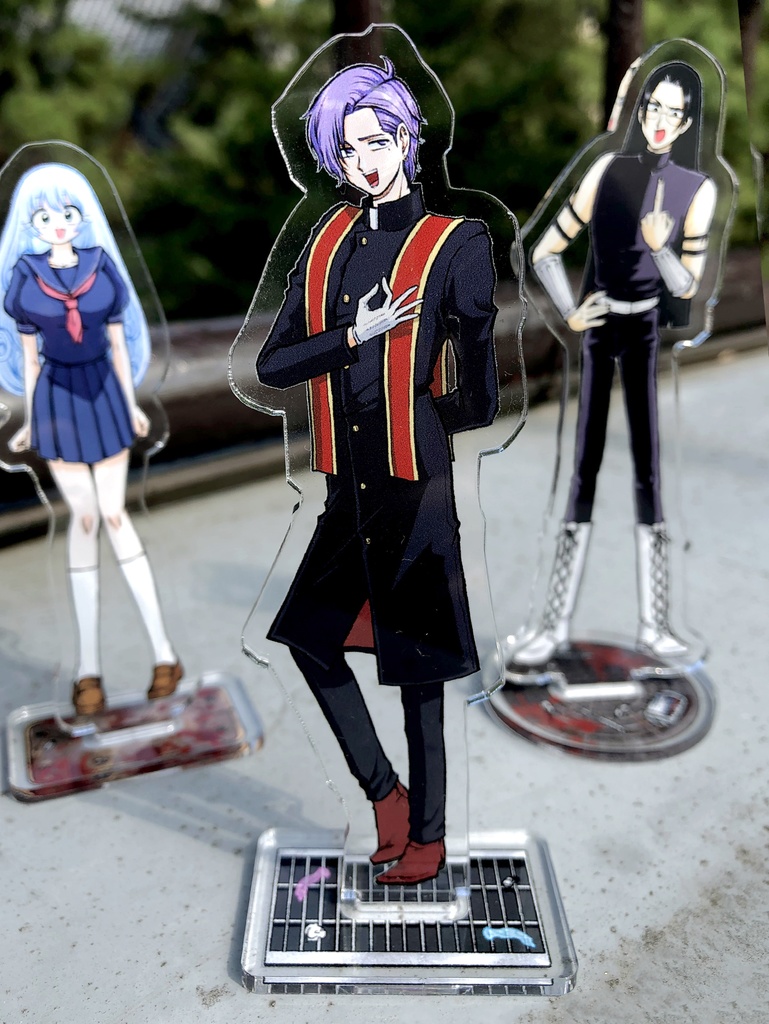 ストーカー女と暗殺者のアクリルフィギュア