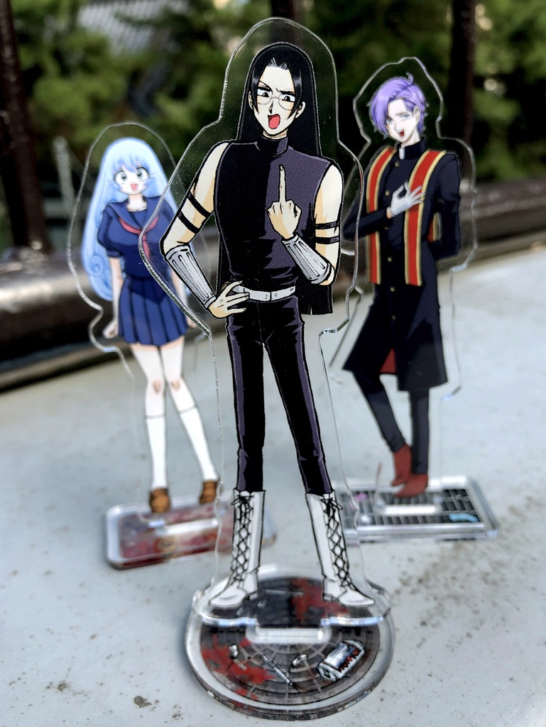 ストーカー女と暗殺者のアクリルフィギュア