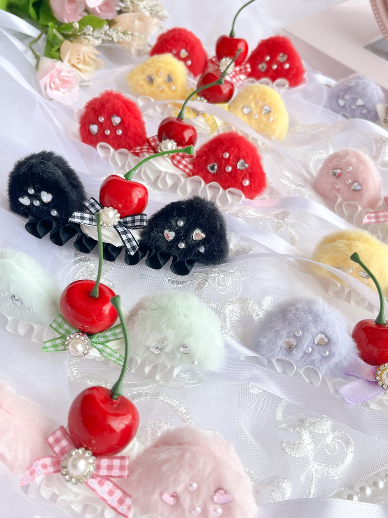 【オーダー受付】うさみみ変更OK*ねこみみさくらんぼホイップの推しぬいヘッドドレス/ぬい服・ぬいぐるみ用カスタム