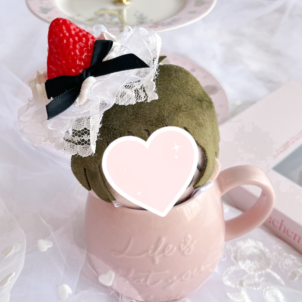 いちごフリルヘッドドレス|ぬい服・ぬい用・推し活・おでかけコーデ