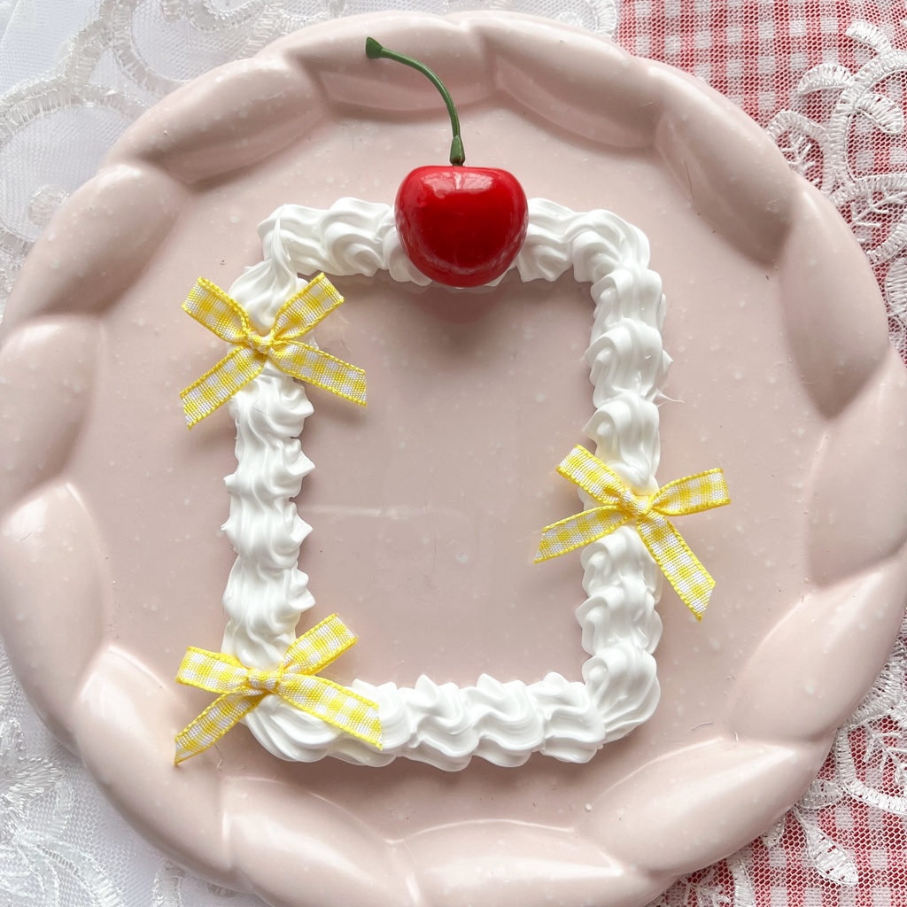 【B8サイズ】さくらんぼホイップトレカケース