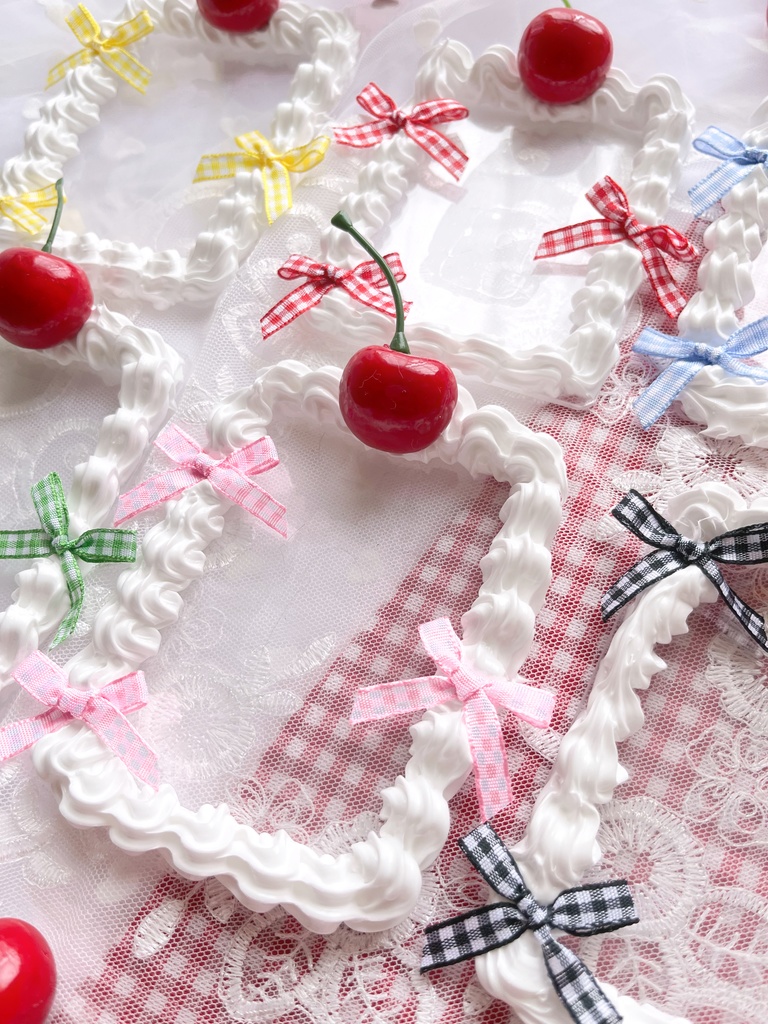 【B8サイズ】さくらんぼホイップトレカケース