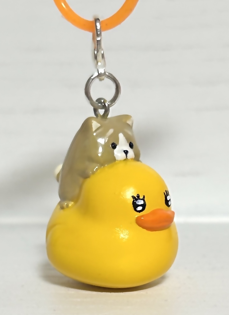 にゃんことアヒル　仲良しチャーム