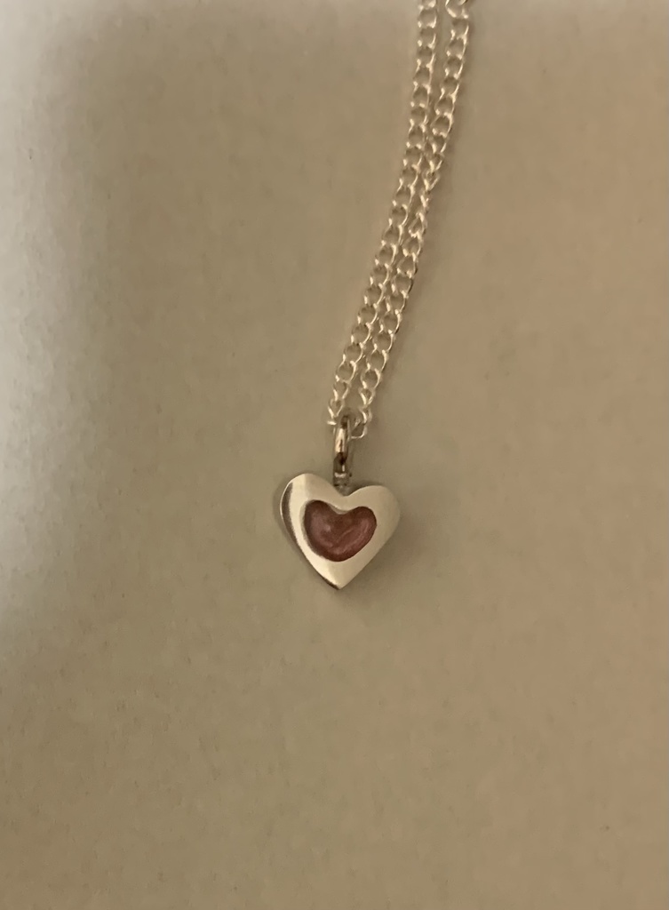 ハートのネックレス