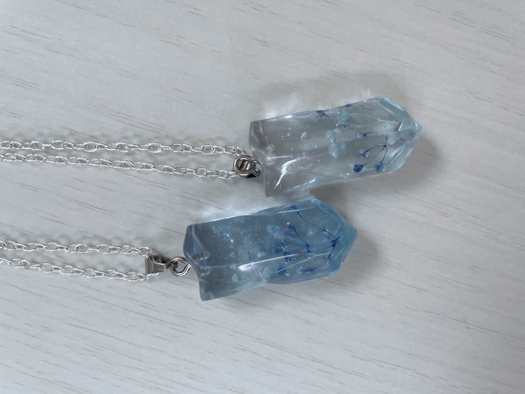 宝石のような、ネックレス