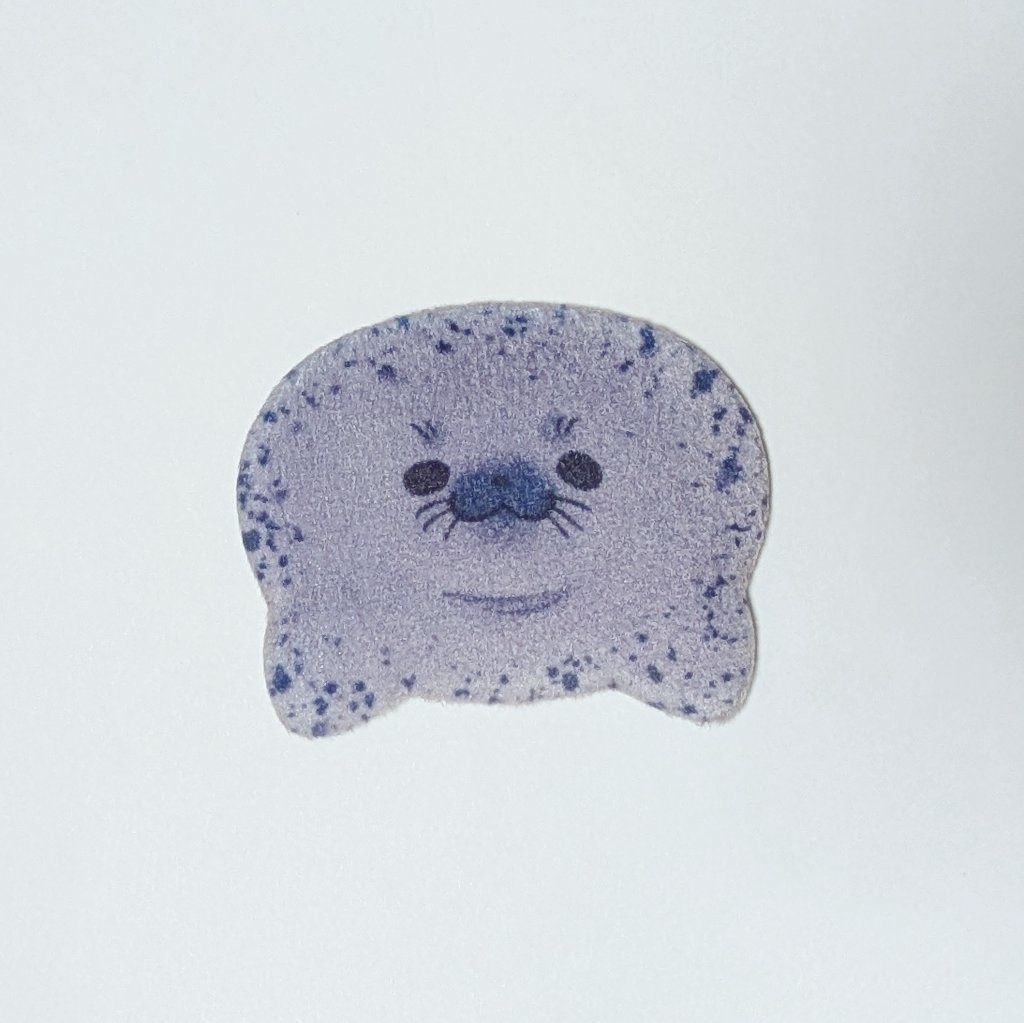 アザラシ布缶バッジ