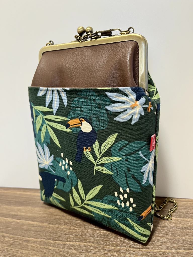 鳥柄ショルダーがま口