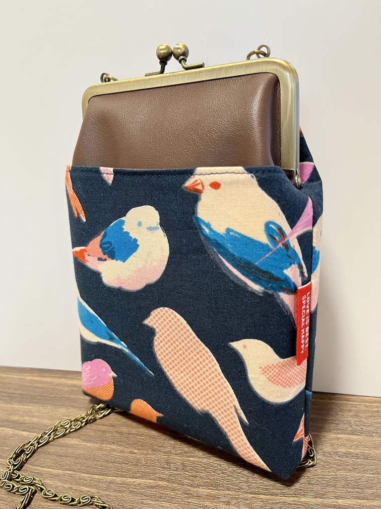 鳥柄ショルダーがま口