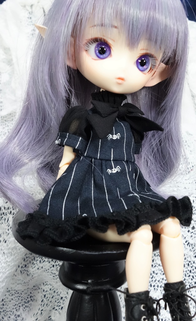 エプロンワンピースセット（蜘蛛）／ハルモニアシリーズハンドメイド品