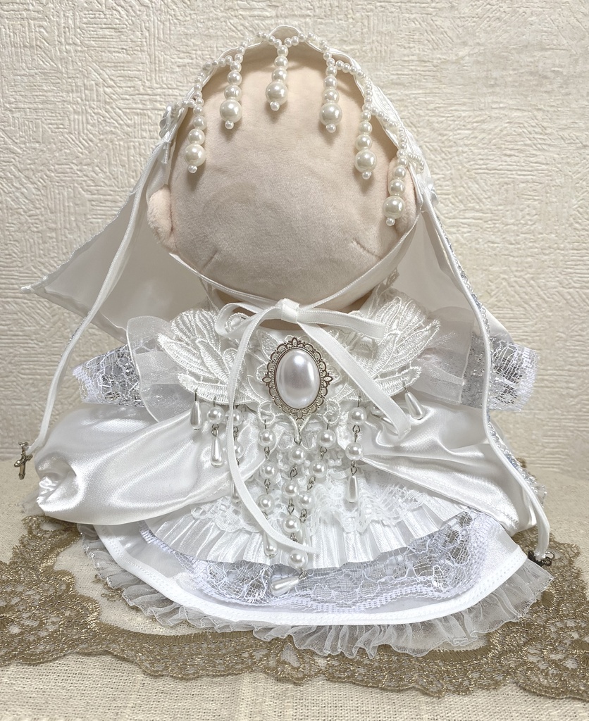 ぬいドレス 白の聖女