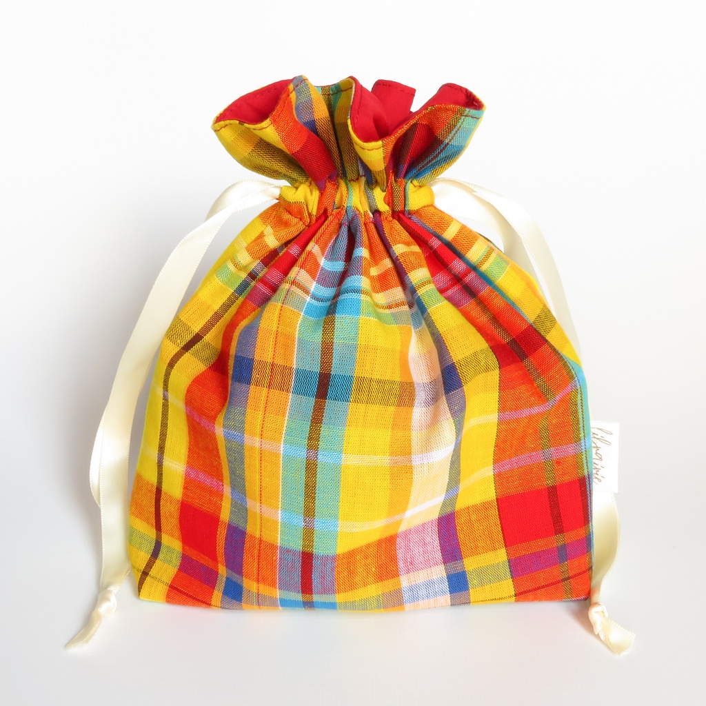 【フランス生地】マドラスチェック 巾着ポーチ(Mサイズ)