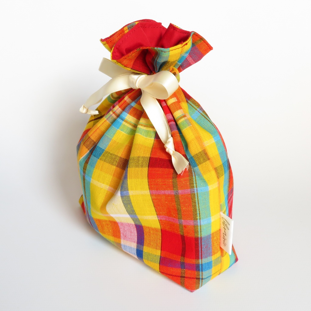 【フランス生地】マドラスチェック 巾着ポーチ(Mサイズ)