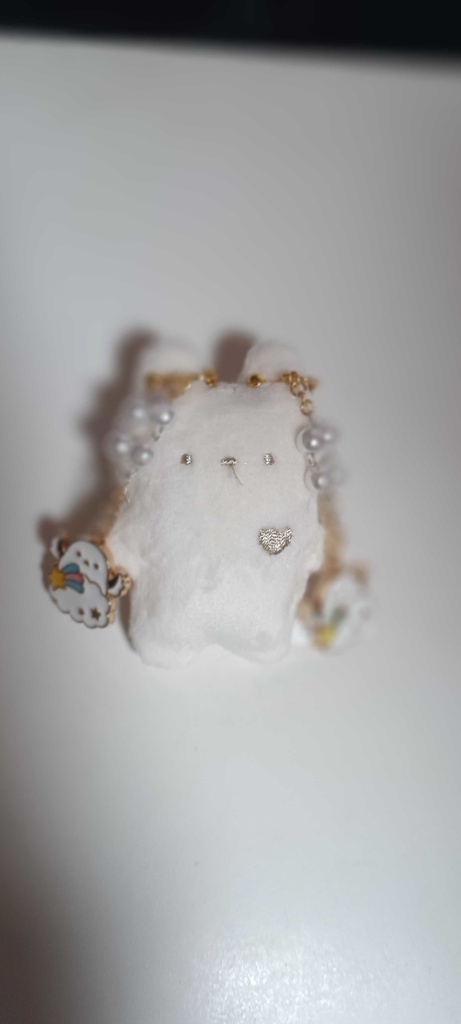【限定1点】手作りイヤリング1(人形は手作りではありません)