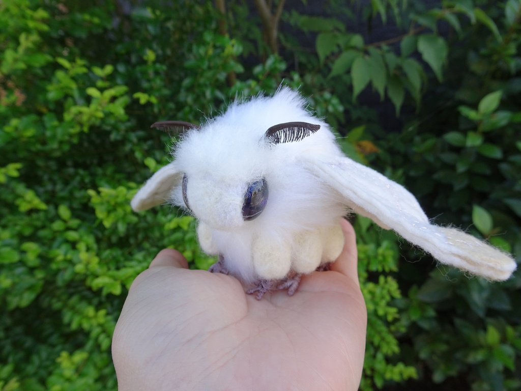 【受注生産】カイコガぬいぐるみ