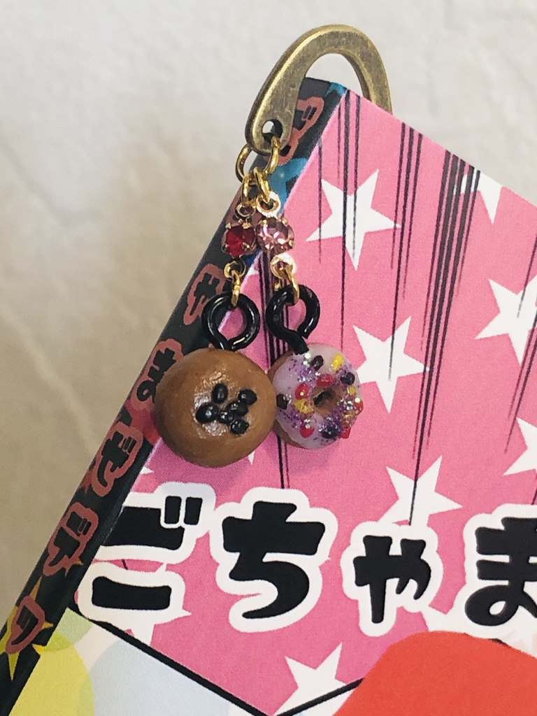 あんぱん&ドーナツチャームのブックマーカー(ダブデカイメージ)