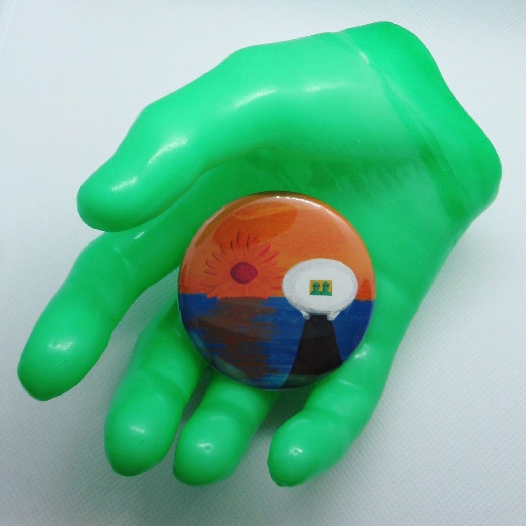 在宅エイリアン缶バッジ