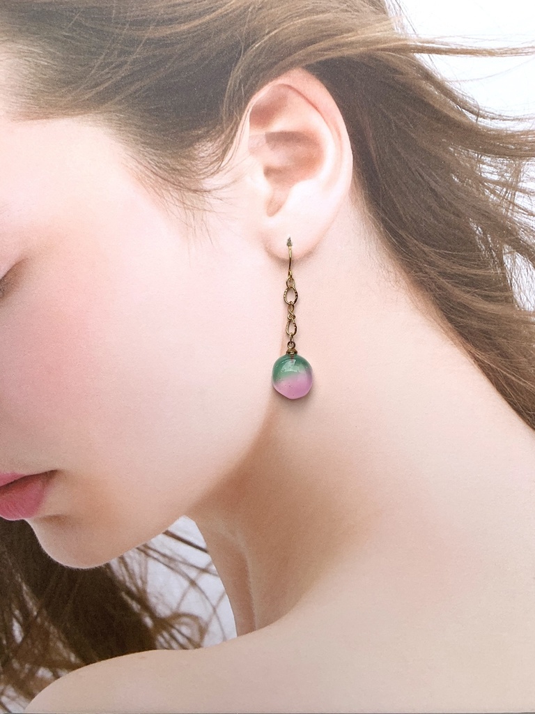 ジョーチェリカラー ピアス、イヤリング