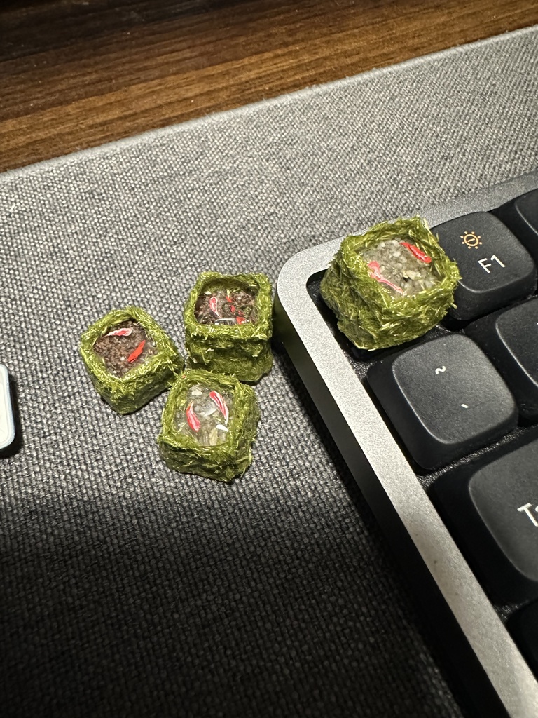 【受注生産】金魚池キーキャップ（観賞用）