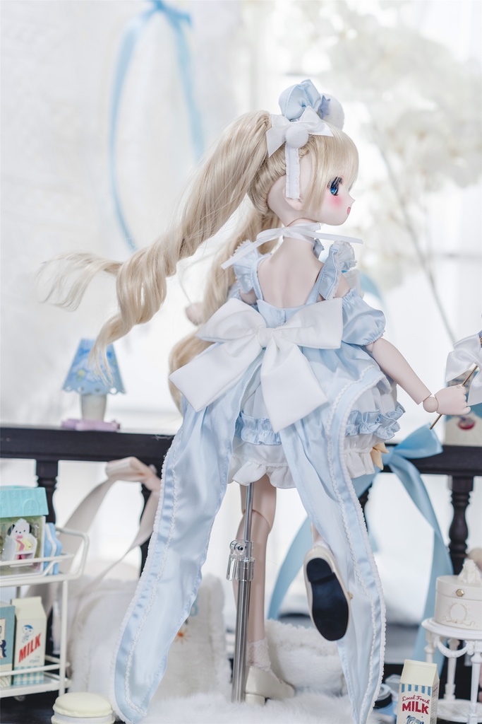 「落ちる小惑星」(1/4ドール)