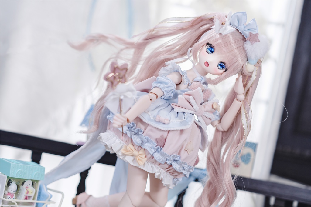 「落ちる小惑星」(1/4ドール)