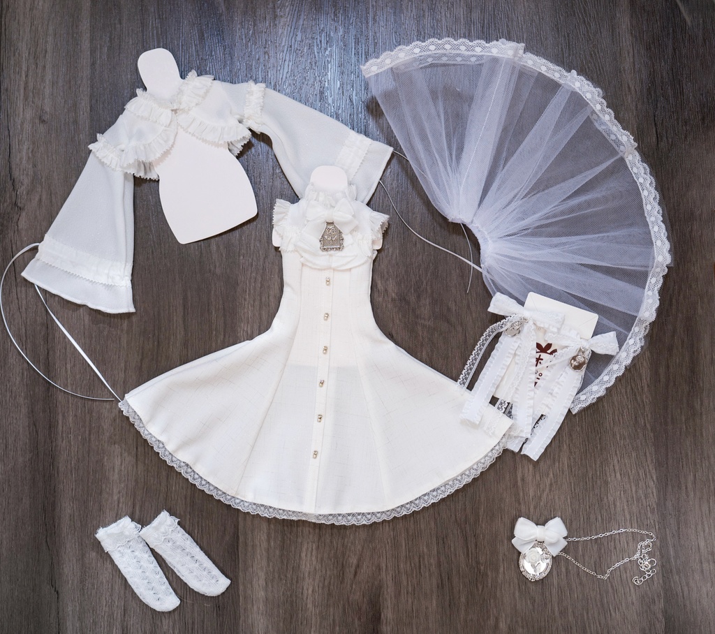 「銀霜の調律師🎼」(1/4ドール)